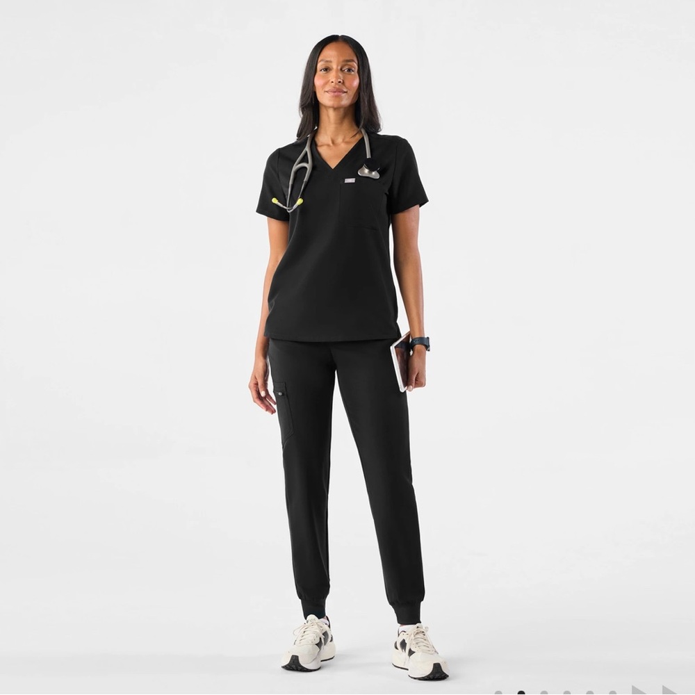 Figs Catarina one pocket scrub top